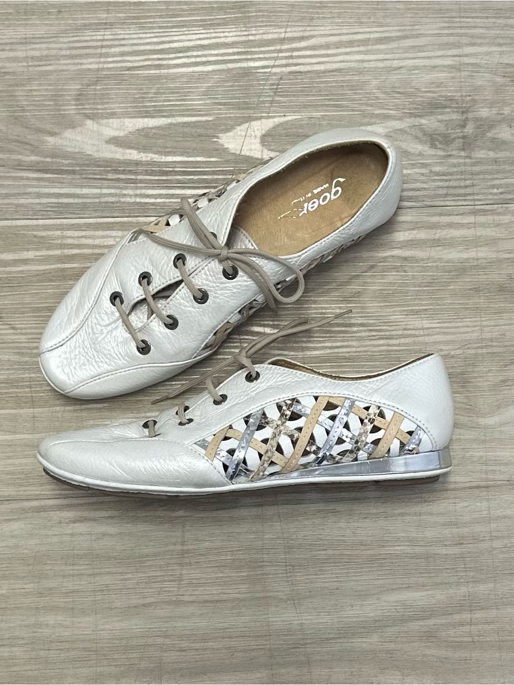 Goer White Leather Lace-Up Sneaker with Beige and Silver Accents